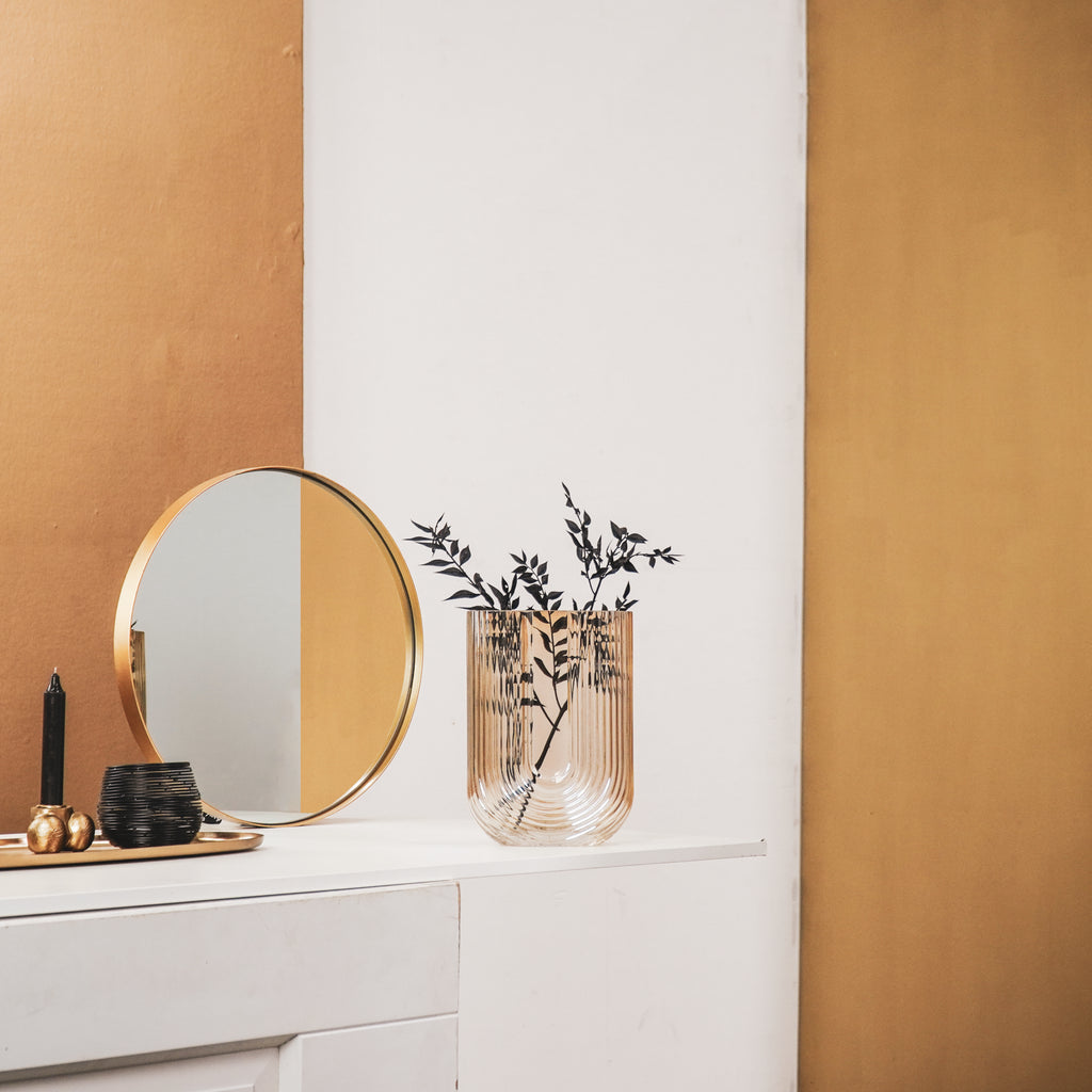 U-kujuline - merevaigukollane - 17x8x23cm