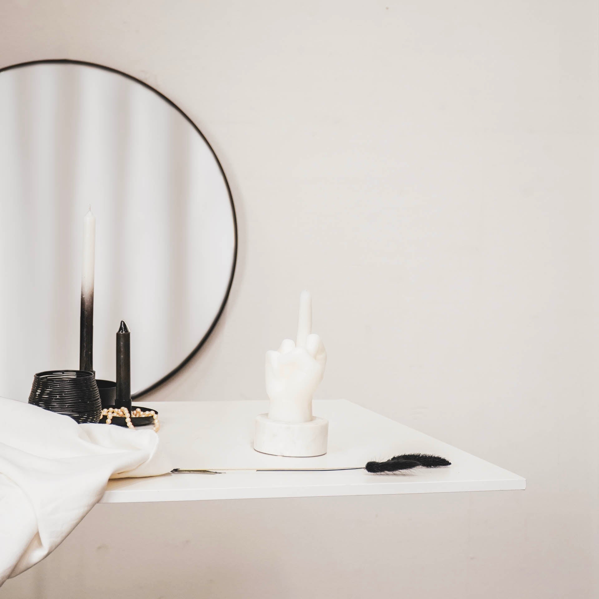 F*ck You Finger - Valge - 570gram - 10x9x17cm