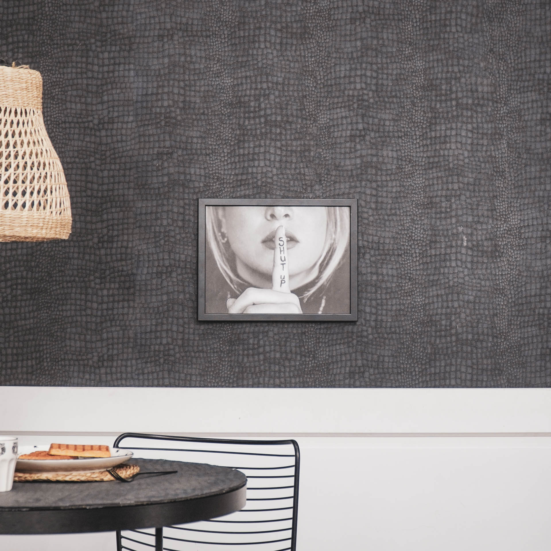 Poster - Shut UP - Valge - A3