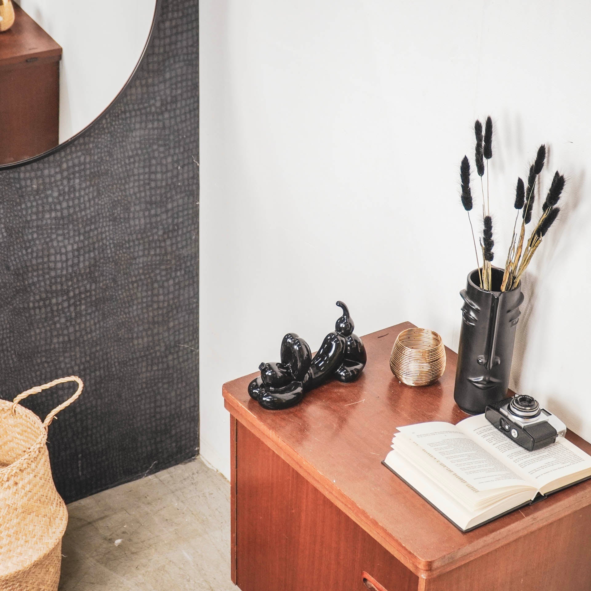 Mängiv õhupallkoer - Must - 24x9x14cm