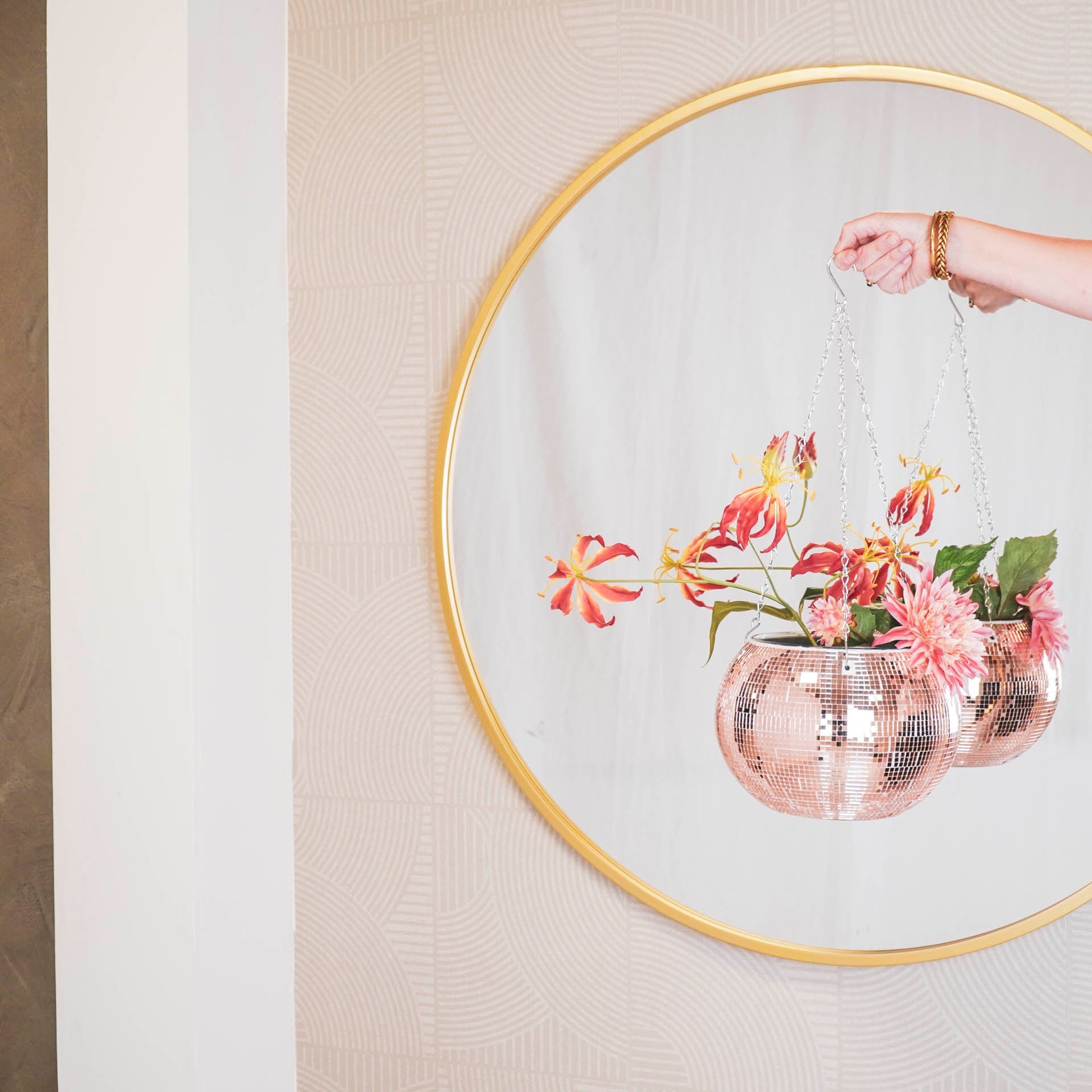 Rippuv lillepott - Disco - Roosakuldne - 25x25x25cm