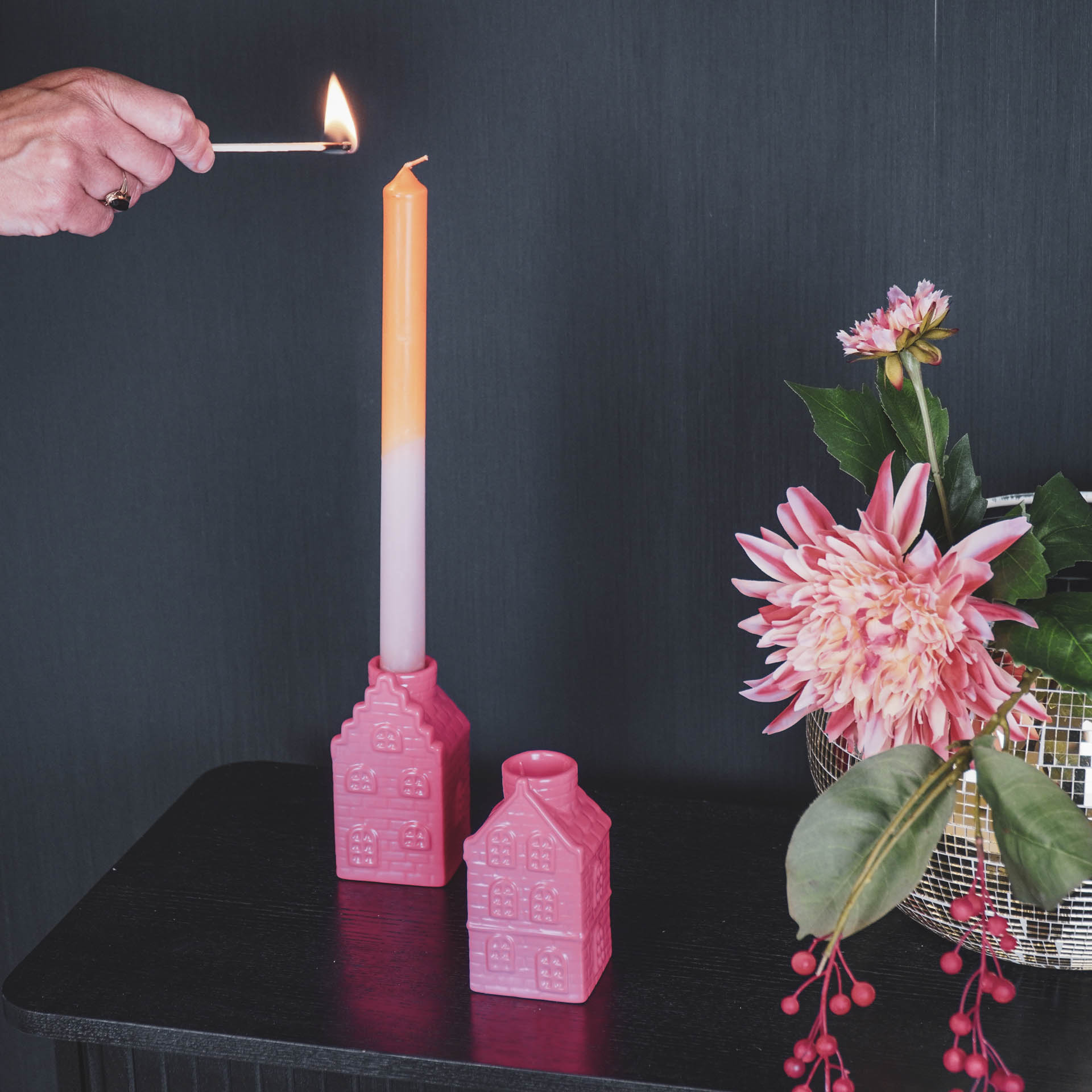 Maja - Neoonroosa - 6x5,5x11cm