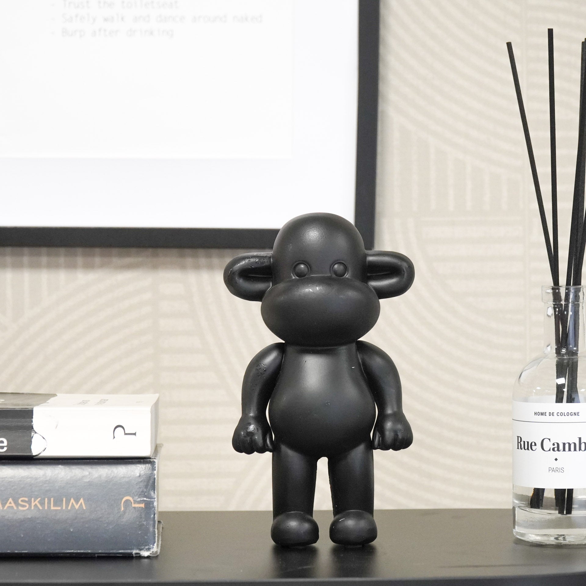 Ahvikuju "Legend" - Must - 11x7x19cm