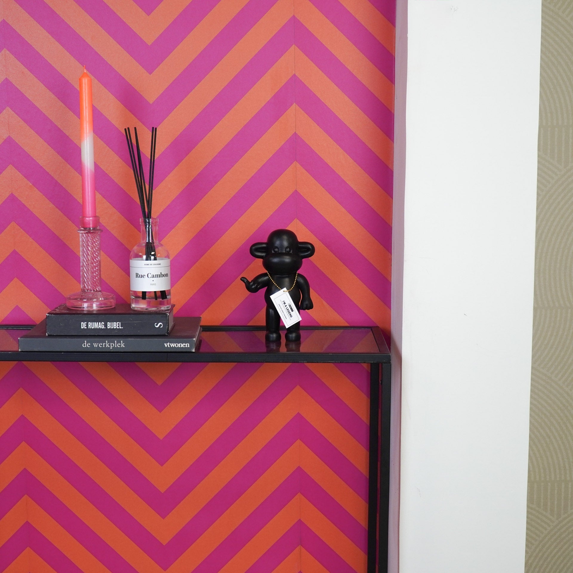 Hang Loose  ahvikuju "Legend" - Must - 11x7x19cm