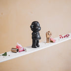 Hang Loose  ahvikuju "Legend" - Must - 11x7x19cm