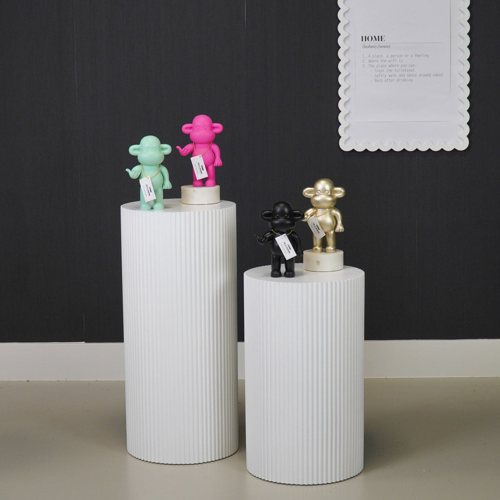 Hang Loose Monkey Figurine 'The Legend'  - Pink - 11x7x19cm