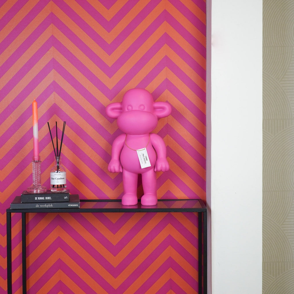 Monkey Figurine 'The Legend'- Pink - 33x21x50cm