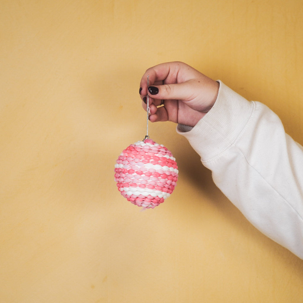 Xmas Balls- Neoonroosad - 8cm