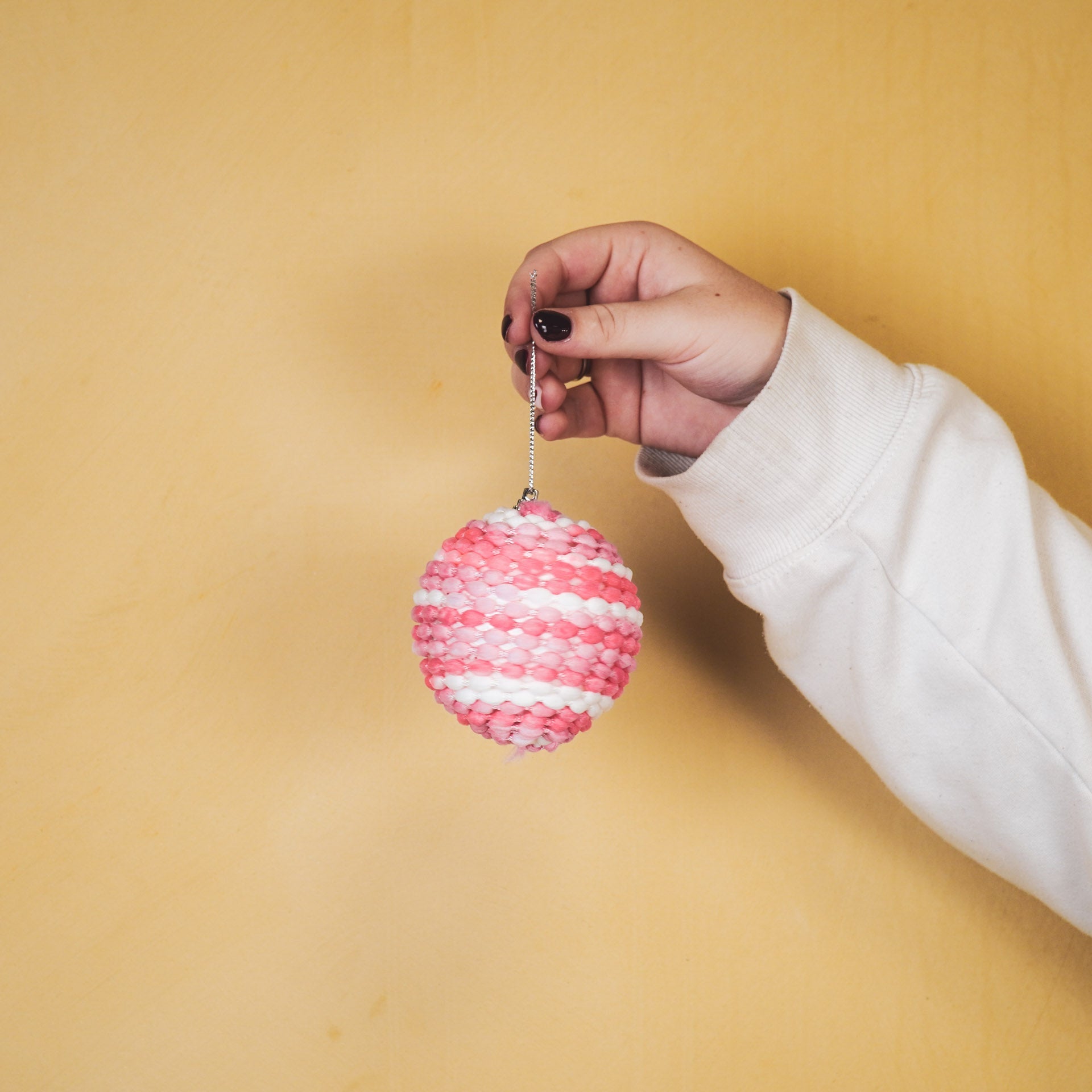 Xmas Balls- Neoonroosad - 8cm