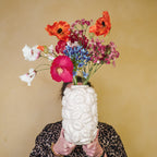 Suudlused - Beež - 17x17x27cm