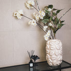 Suudlused - Beež - 17x17x27cm