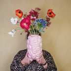 Suudlused - Heleroosa - 17x17x27cm