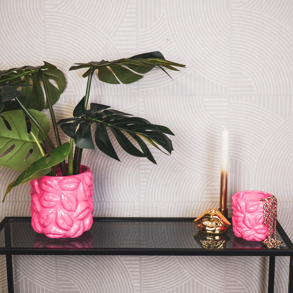 Suudlused - Neoonroosa - 11x11x11,5cm