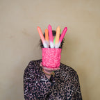 Suudlused - Neoonroosa - 11x11x11,5cm