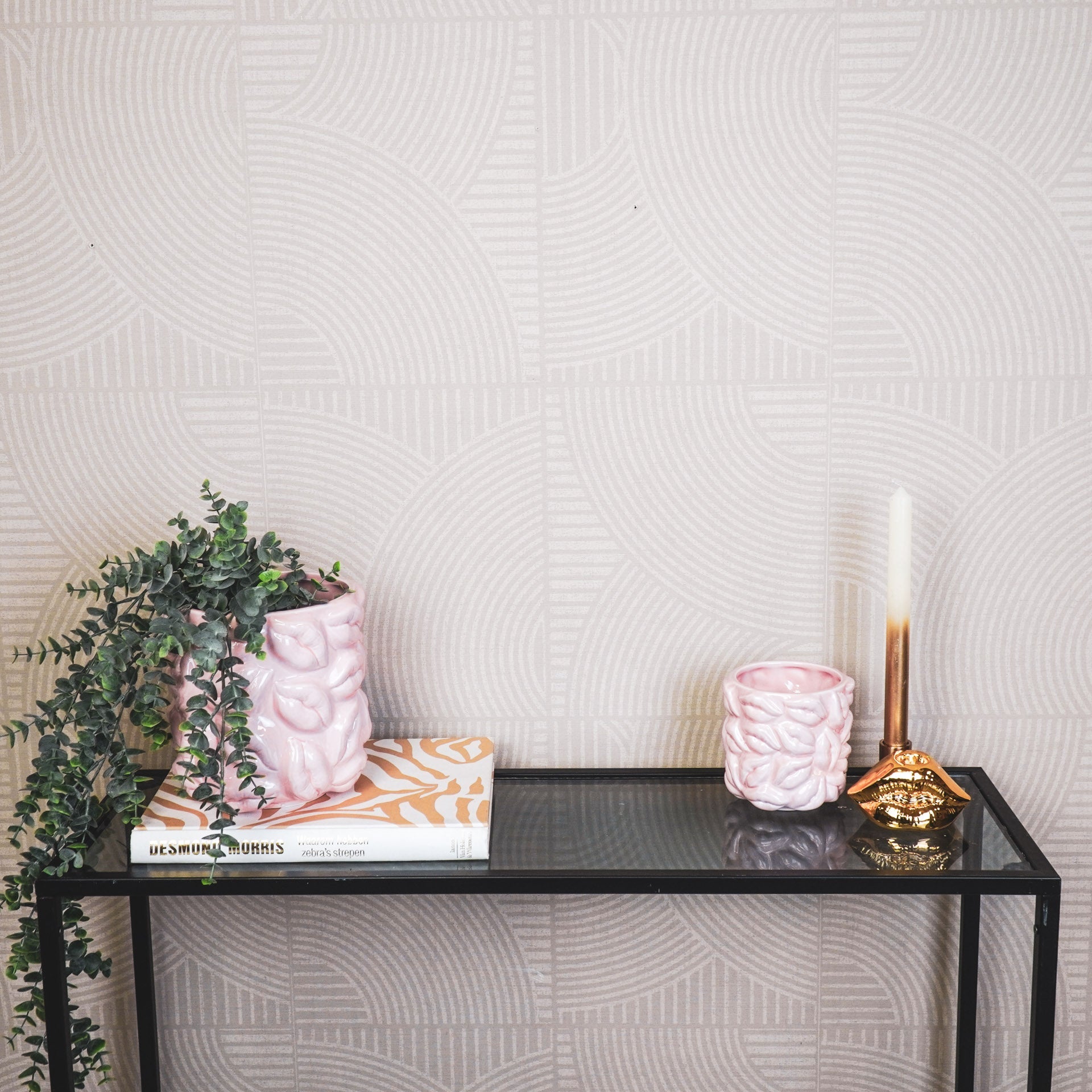 Suudlused - Heleroosa - 11x11x11,5cm