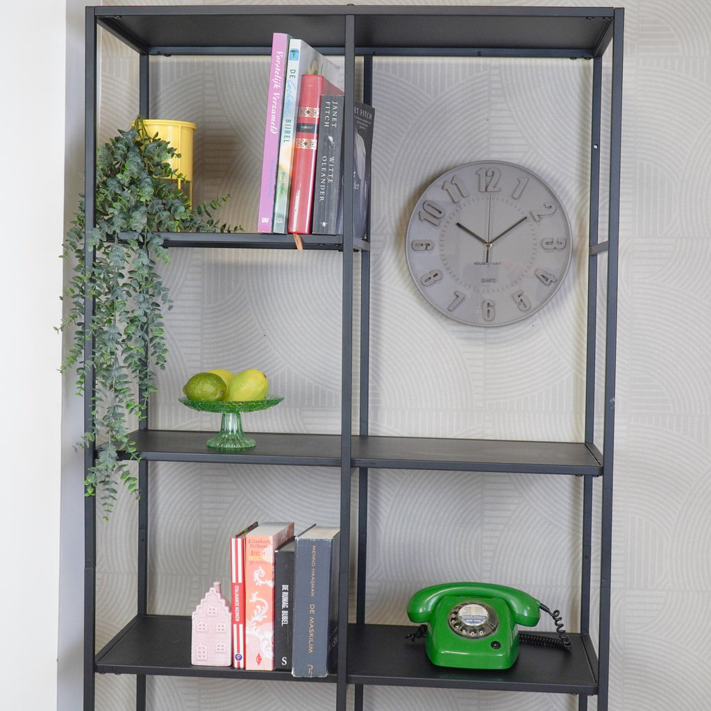 Seinakell numbritega - hallikaspruun - 30x30x4cm