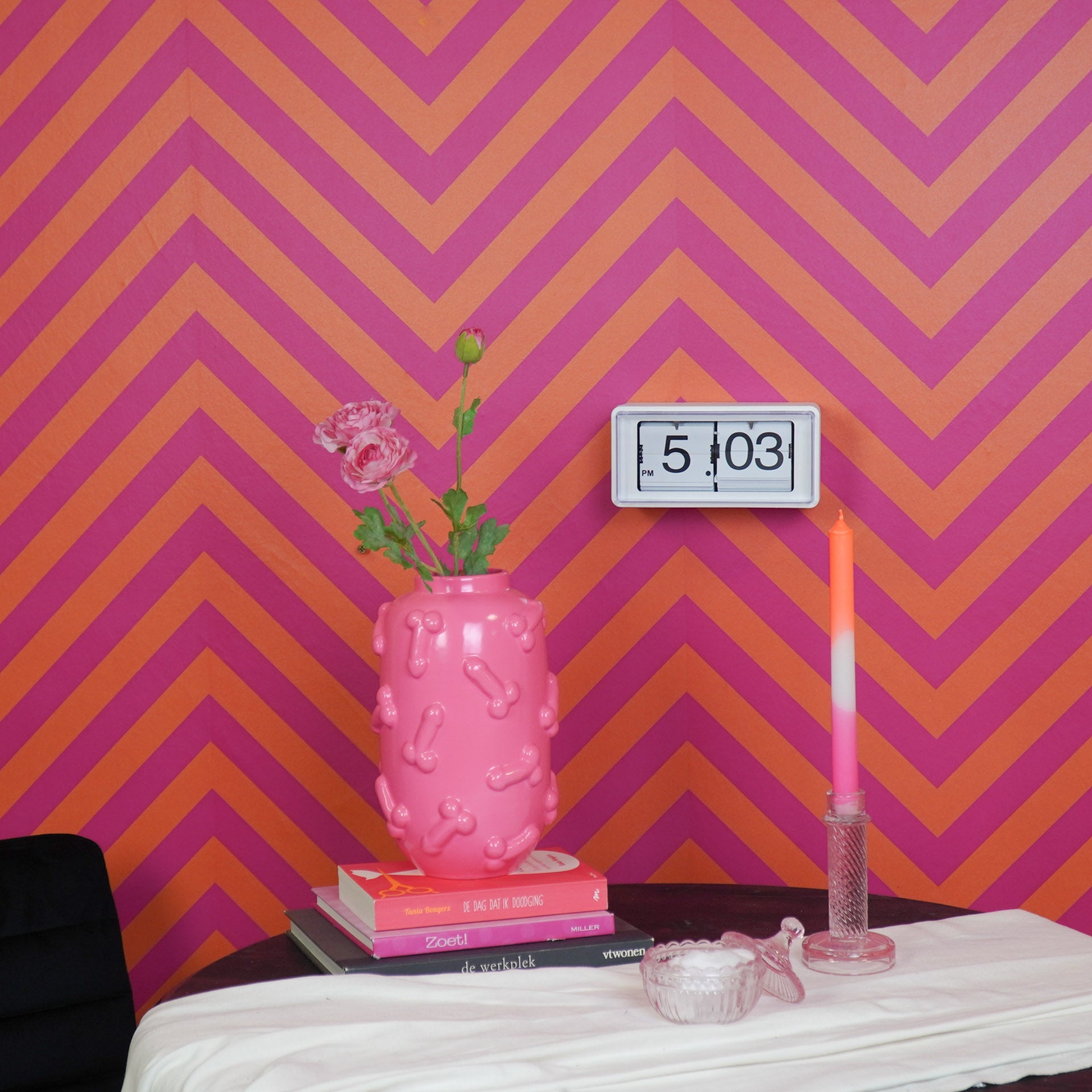 Kappkell pöördalusega - valge - 22x13x11,5cm