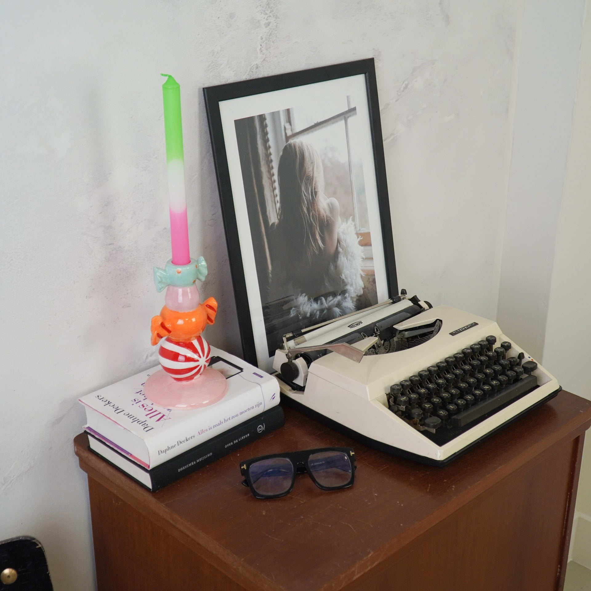 Stapled Toffee Candy- mitmevärviline - 11x11x18cm