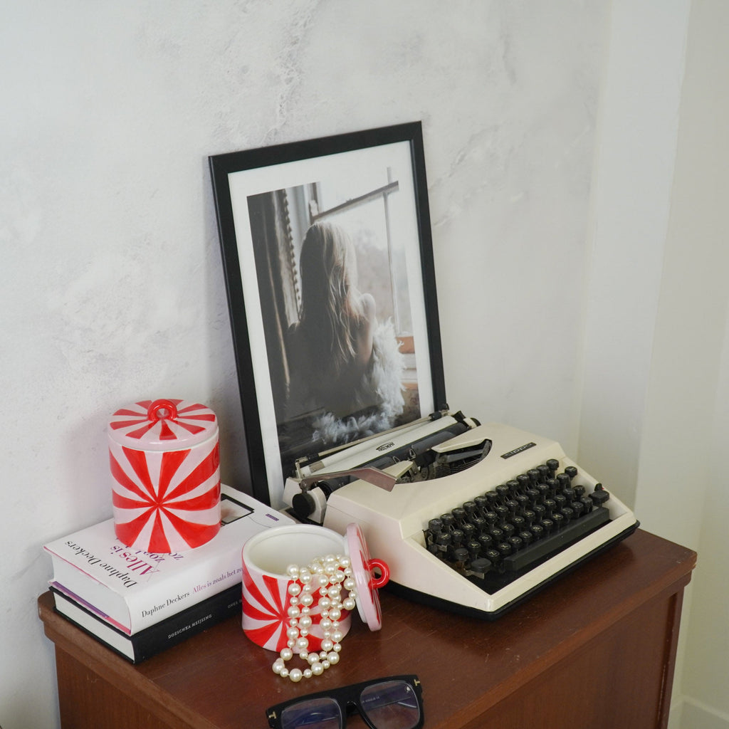 Dekoratiivpurk - Swirl - Punane/Roosa - 11x11x11,5cm