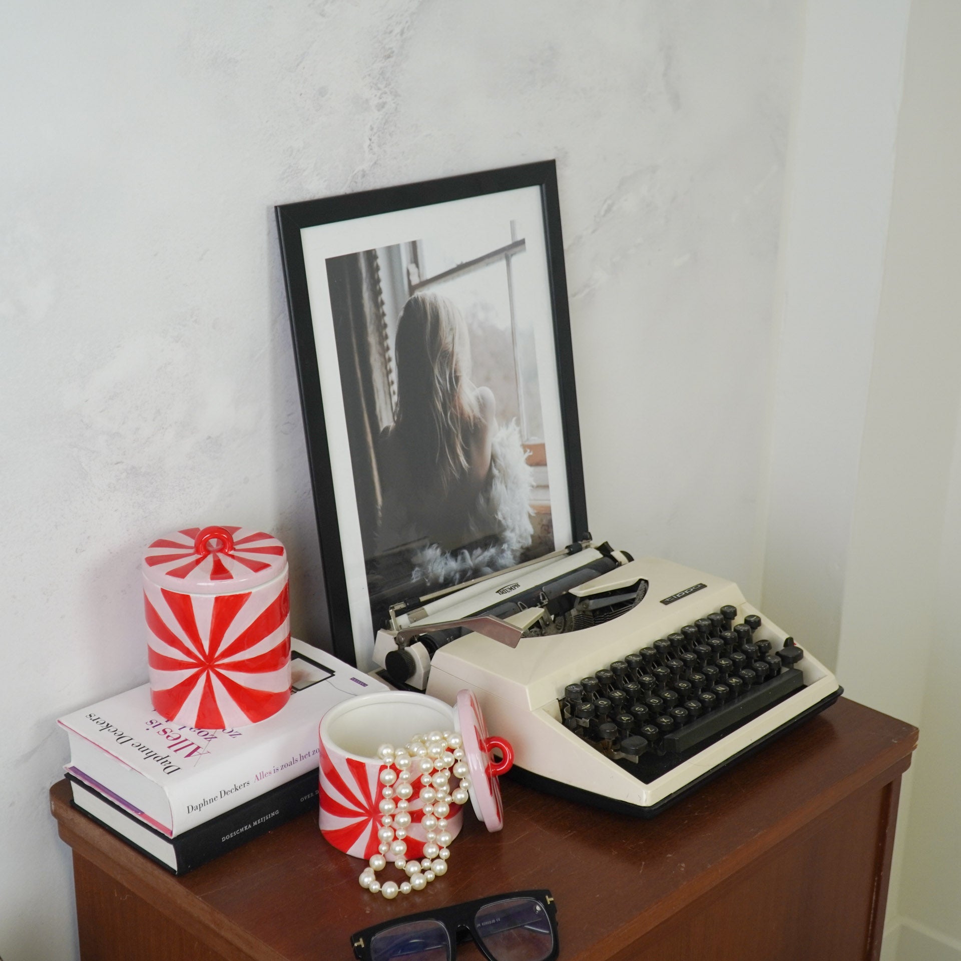 Dekoratiivpurk - Swirl - Punane/Roosa - 11x11x11,5cm